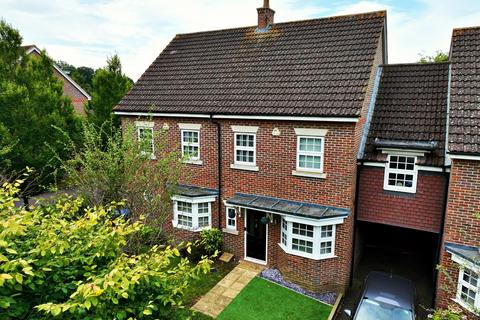 3 bedroom terraced house for sale, Lemsford Lane, Welwyn Garden City, AL8