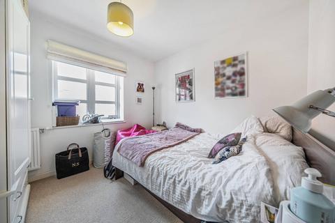 2 bedroom flat for sale, Brickfield Road, Mitcham, CR4