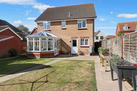 4 bedroom detached house for sale, Easdale, Carlton Colville, Lowestoft