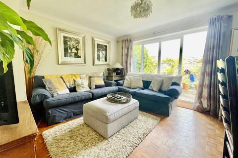 12 Browning Drive, Winchester, SO22 5AR