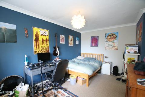 12 Browning Drive, Winchester, SO22 5AR