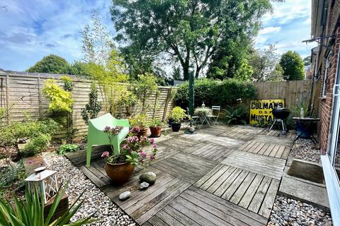 12 Browning Drive, Winchester, SO22 5AR