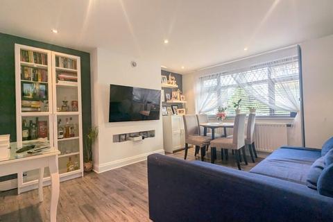 1 Marriott Close, Feltham, TW14 9PZ