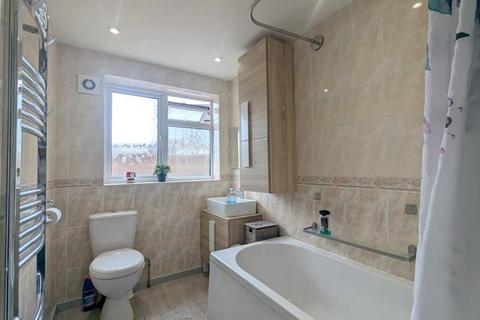 1 Marriott Close, Feltham, TW14 9PZ