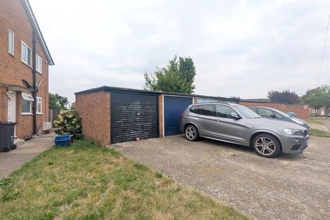 1 Marriott Close, Feltham, TW14 9PZ