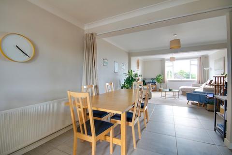 2 bedroom apartment for sale, Milford Road, Lymington, SO41