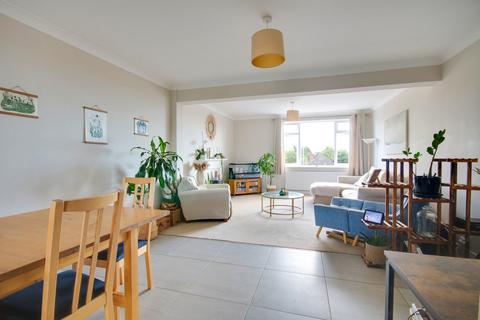 2 bedroom apartment for sale, Milford Road, Lymington, SO41