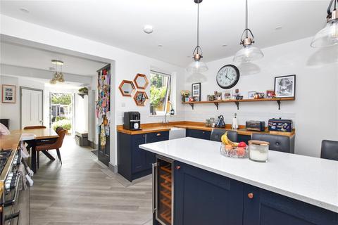 11 Methuen Road, Bexleyheath, DA6 7AH