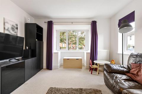 8 Chapman Close, Sheffield, S6 5BX