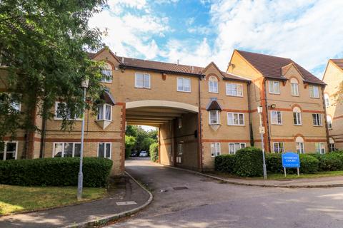 1 bedroom flat for sale, Finsbury Court, EN8