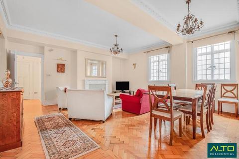 3 bedroom flat to rent, Chiltern Court, Baker Street, London, NW1 5SY