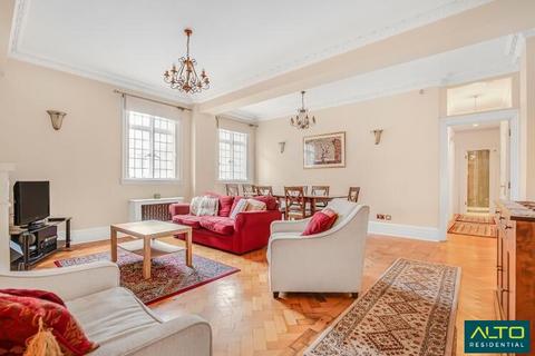 3 bedroom flat to rent, Chiltern Court, Baker Street, London, NW1 5SY