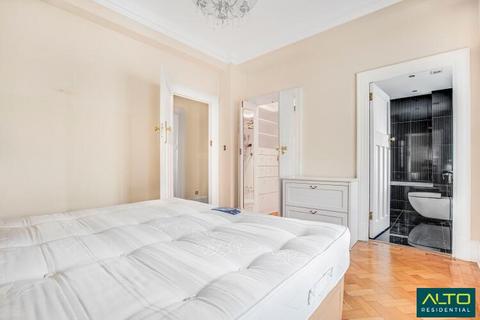 3 bedroom flat to rent, Chiltern Court, Baker Street, London, NW1 5SY