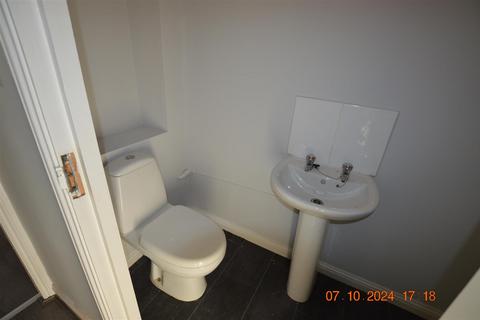 4 bedroom house to rent, Ellis Street, Manchester M15