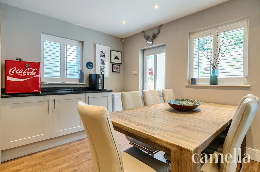 Kitchen/Dining