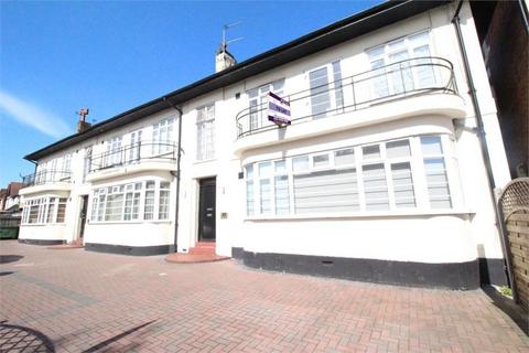 2 bedroom flat for sale, Edgwarebury Court, Edgwarebury Lane, London, HA8 8LP