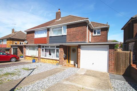 22 Hillary Mount, Billericay, CM12 9JS