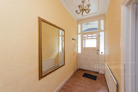 4 bedroom terraced house for sale, Monson Road, London, NW10