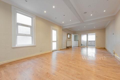 4 bedroom terraced house for sale, Monson Road, London, NW10