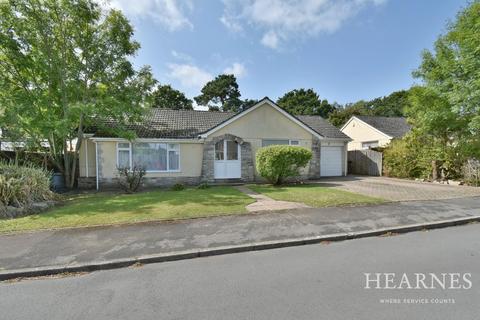 2 bedroom detached bungalow for sale, St Georges Drive, Ferndown, BH22