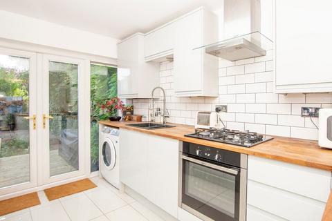 2 bedroom ground floor maisonette for sale, Tylney Road, Bromley, BR1