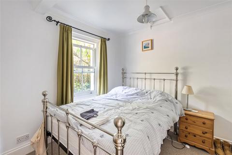16 Fairview Road, Dartmouth, TQ6 9EN