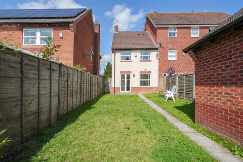 25 Reeves Road, Devizes, SN10 3UB