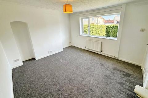 3 bedroom semi-detached house to rent, Halstatt Road, Kent CT14