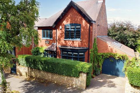 4 bedroom detached house for sale, Watcombe Circus, Sherwood, Nottingham