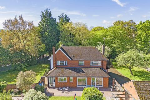 4 bedroom detached house for sale, Doddinghurst Road, Brentwood CM15