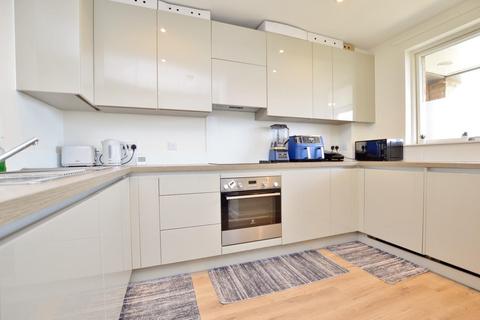 2 bedroom flat for sale, Net Street, Barking