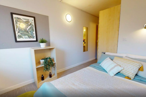 1 bedroom in a flat share to rent, Gold En Suite at Arkwright House, 16, Tumbling Hill Street BD7