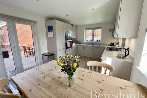 3 bedroom detached house for sale, Deer Park View, Great Bardfield, CM7