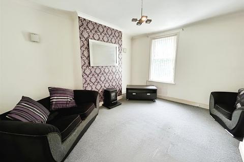 2 bedroom flat for sale, Vine Street, South Shields