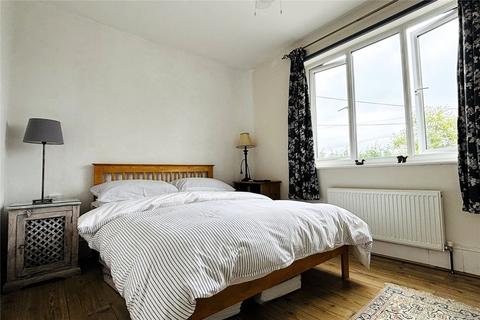 2 bedroom semi-detached house for sale, Hythe End Road, Staines-upon-Thames TW19