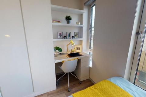 Studio to rent, Bronze Studio at East Court, I Q East Court, 450, Mile End Road E1