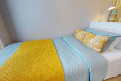 Studio to rent, Bronze Studio at East Court, I Q East Court, 450, Mile End Road E1