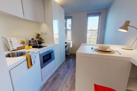 Studio to rent, Bronze Studio at East Court, I Q East Court, 450, Mile End Road E1