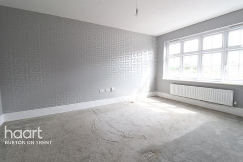 17 Castle Close, Stretton, Burton-on-trent, DE13 0WA