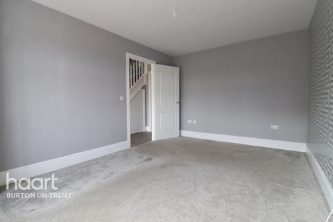 17 Castle Close, Stretton, Burton-on-trent, DE13 0WA
