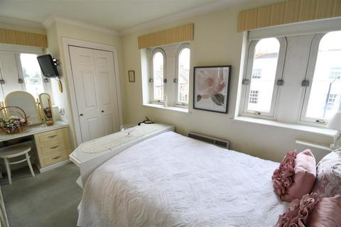 2 bedroom retirement property for sale, Regent Street, Leamington Spa