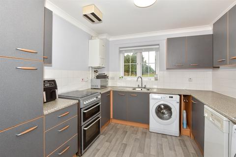 2 bedroom ground floor flat for sale, Tower View, Kings Hill, West Malling, Kent