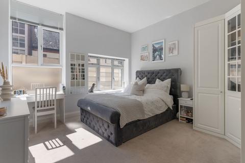 Flat 2, 18 Avenue Road, Sutton, SM2 6JD
