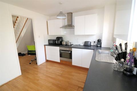 8 Drummond Close, Erith, DA8 3QS
