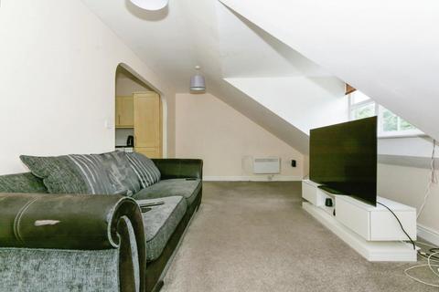 2 bedroom flat for sale, Great Western Court, The Avenue, Acocks Green