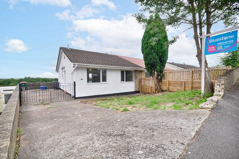 2 bedroom semi-detached bungalow for sale, Lawrence Hill Avenue, Newport, NP19