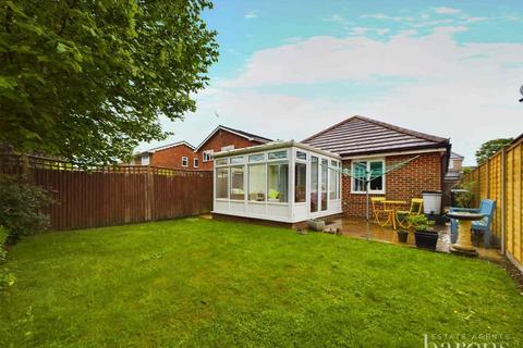 2 bedroom detached bungalow for sale, Percival Place, Basingstoke RG24