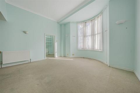 2 bedroom apartment for sale, Gloucester Terrace, London