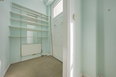 2 bedroom apartment for sale, Gloucester Terrace, London