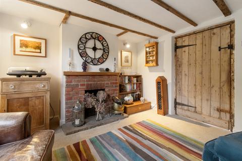 Hayley Cottage Broadmore Green, Rushwick, Worcester, WR2 5TE